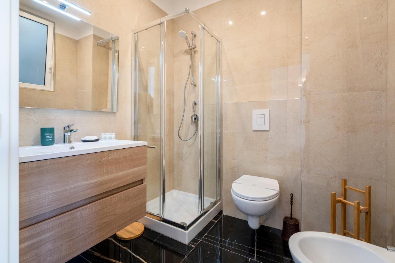 Apartment & Elegant Loft - With Balcony Bari